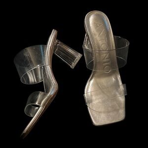 Antonio Melani clear lucite sandal square open toe heels 7.5